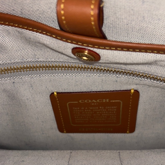 Coach laptop bag with snakeskin handles. - Picture 10 of 16